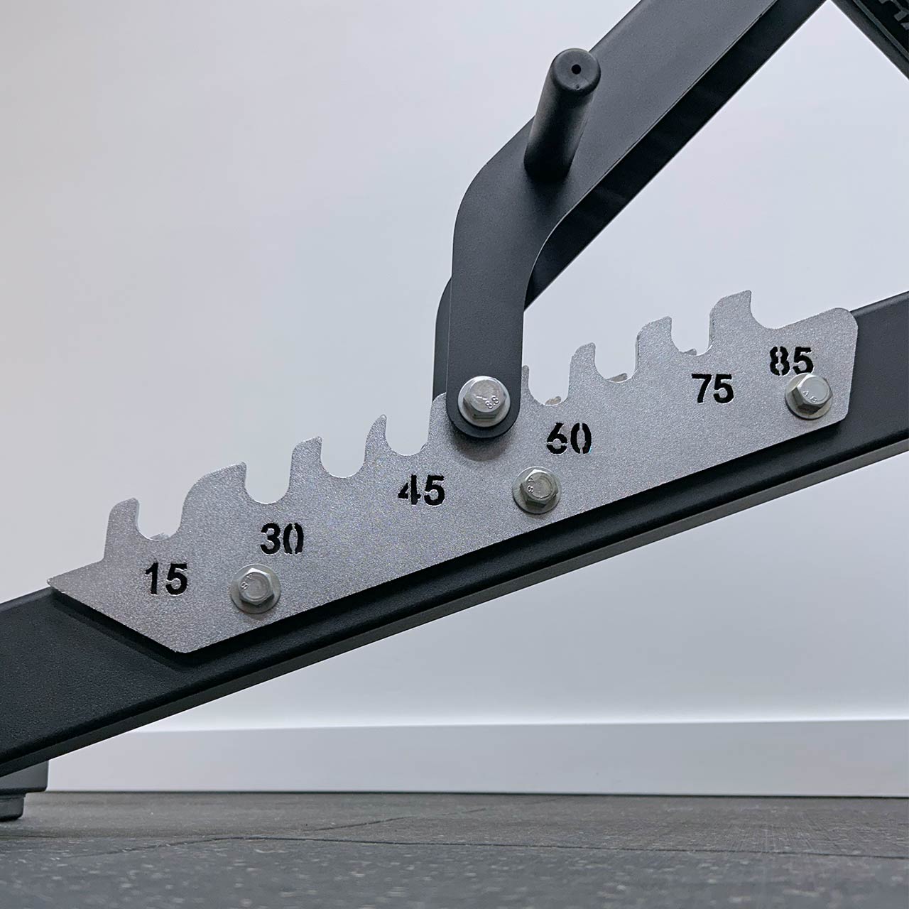 Expanded Backrest Angle Range for Targeted Training